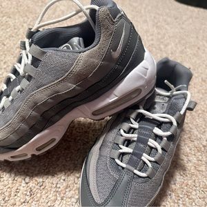 Nike Air Max 95 men’s sz 8